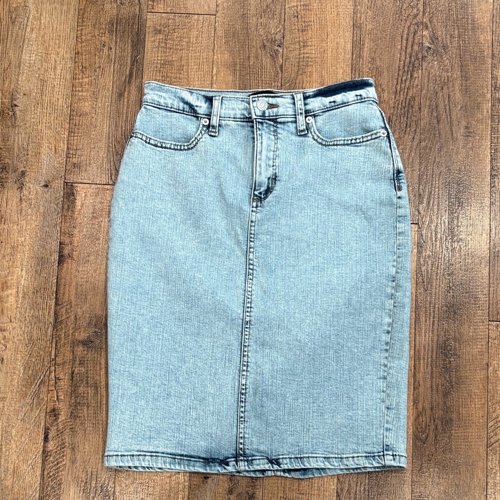 Banana Republic Light Blue Denim Pencil Skirt